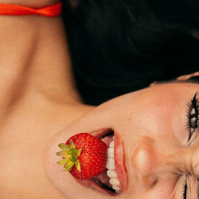 Berry Bounty: Sun-Kissed Nature's Treats Assortment