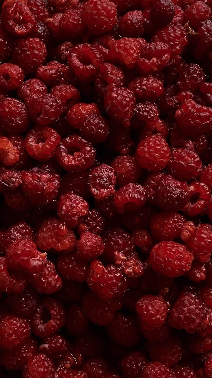 Nature's Palette: Artisanal Farmer Berry Medley